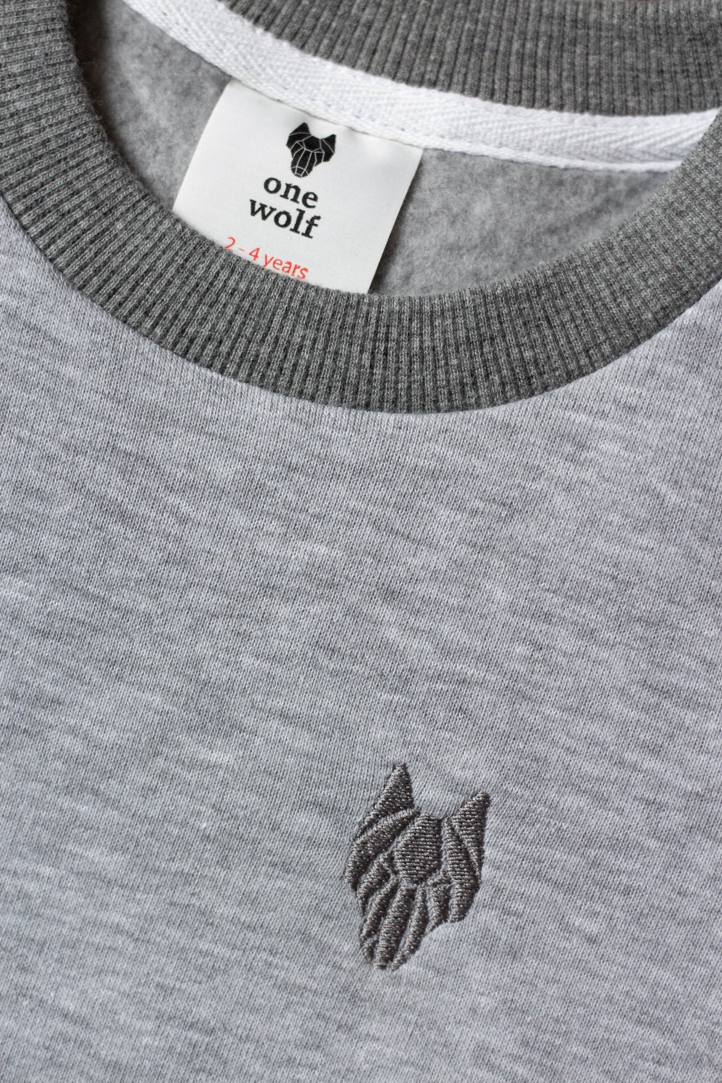 Kid’s One Wolf sweater, grey/dark grey logo