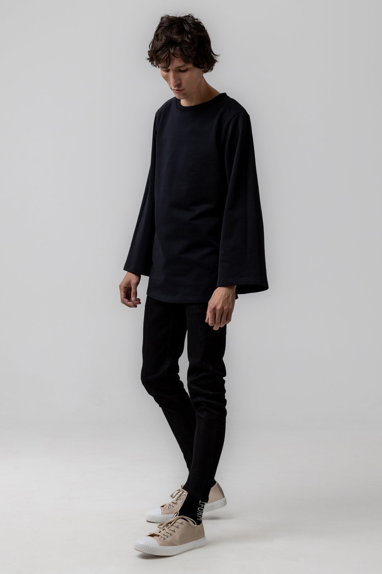 Wide Uniform Sweater black