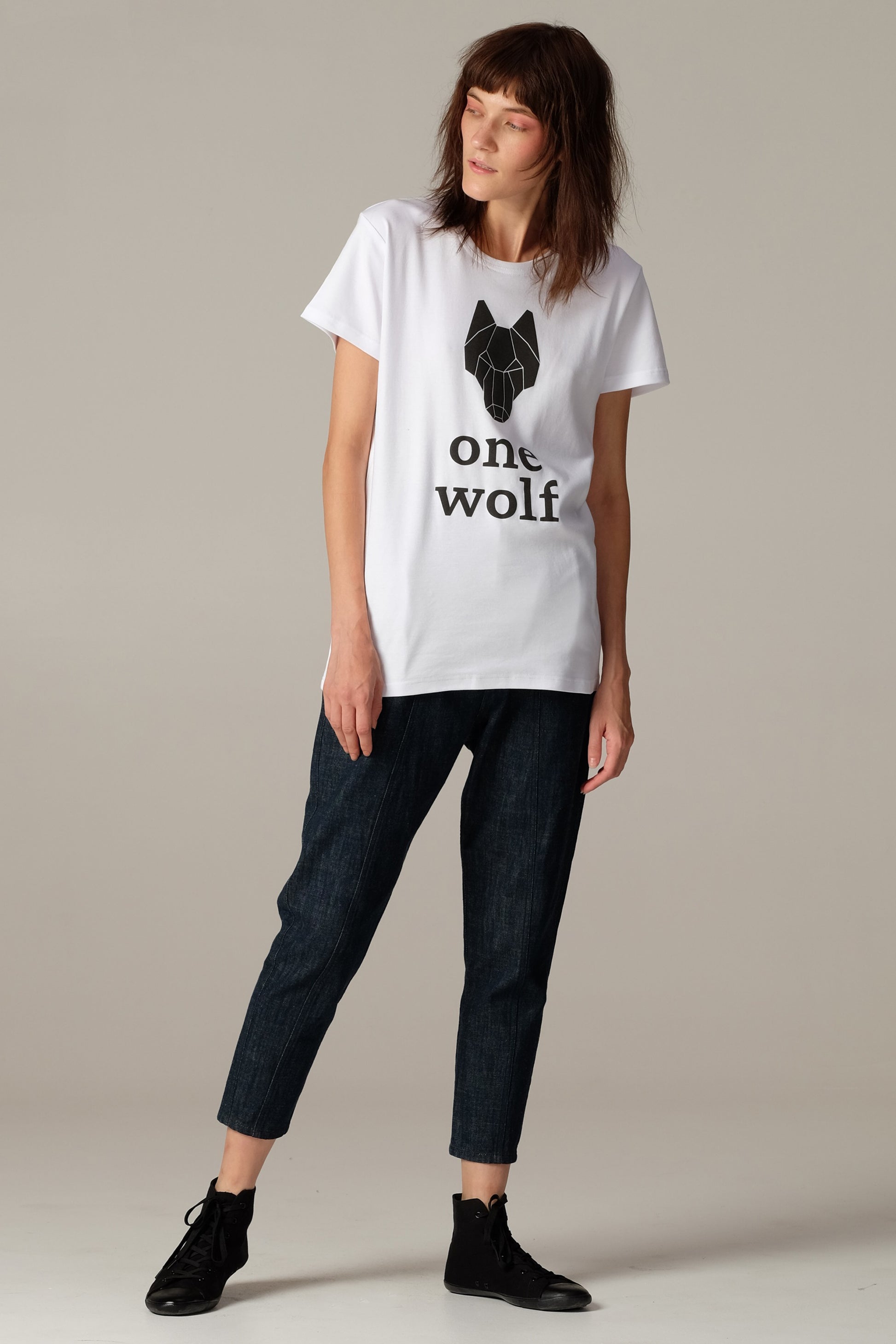 One Wolf logo T-Shirt white/black - One Wolf