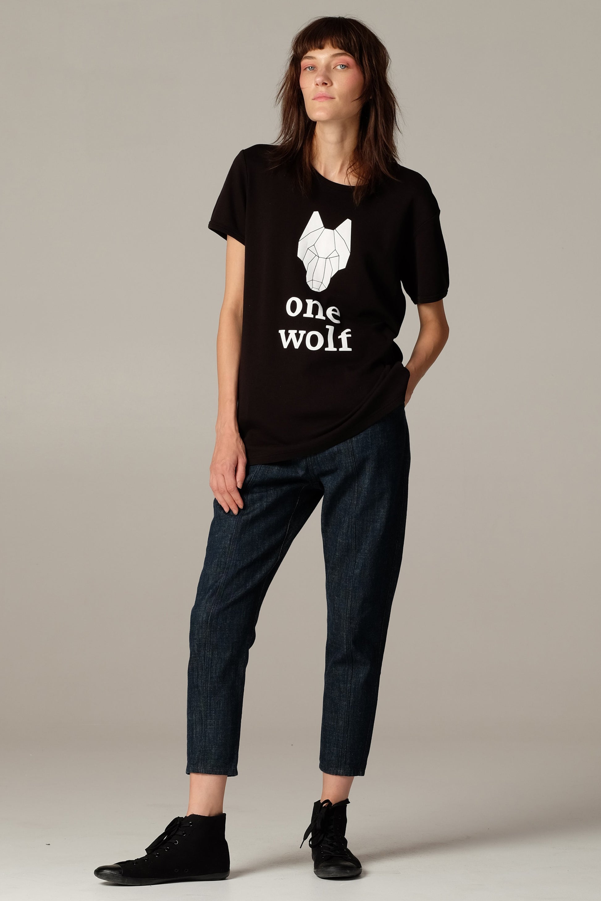One Wolf logo t-shirt black/white logo - One Wolf