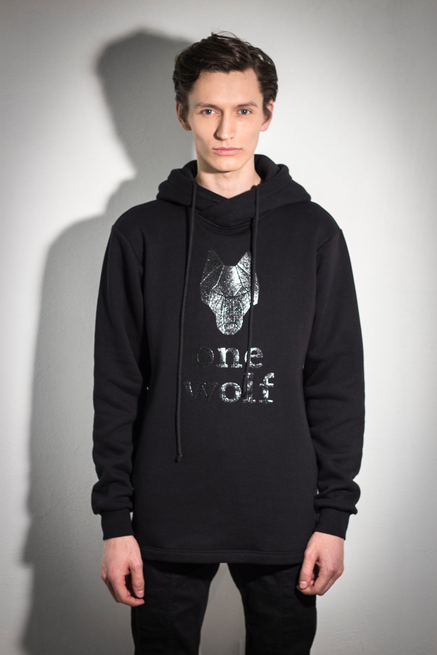 ONE WOLF LOGO hoodie black/black glossy logo - One Wolf