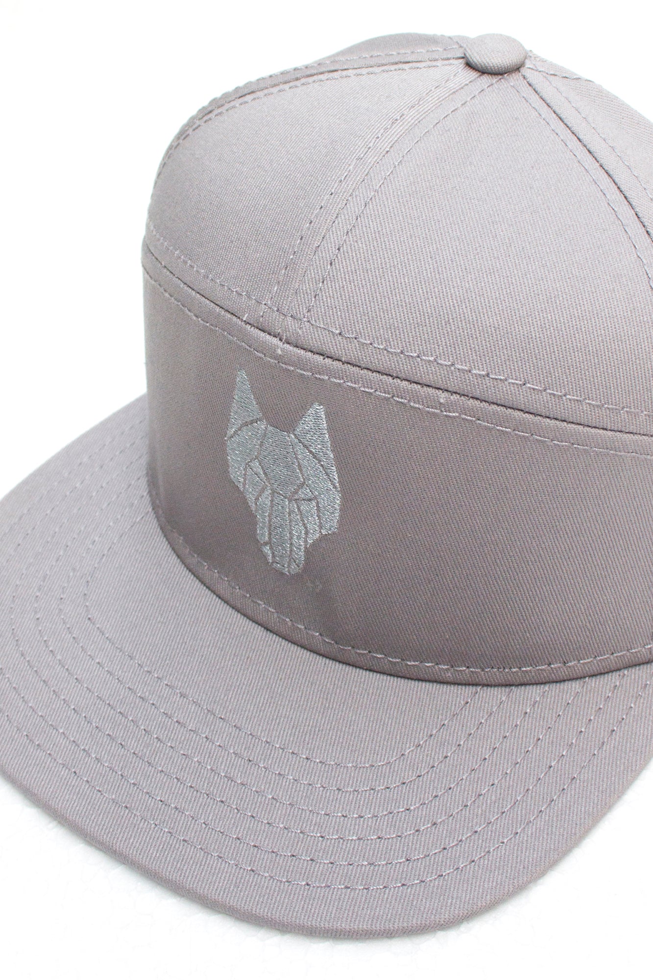 One Wolf Logo Baseball Cap light grey