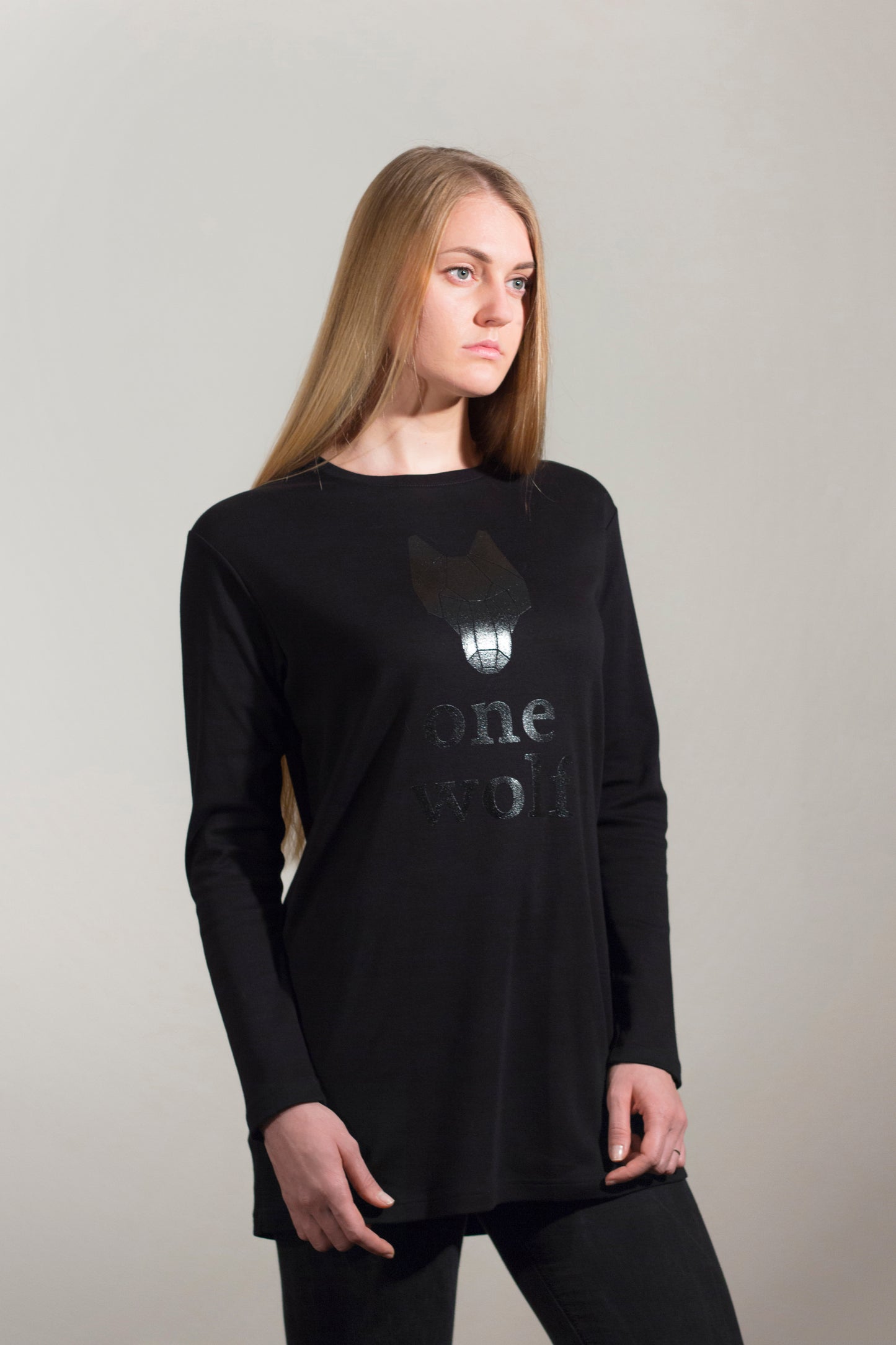 One Wolf long sleeves LOGO T-Shirt black/black gloss
